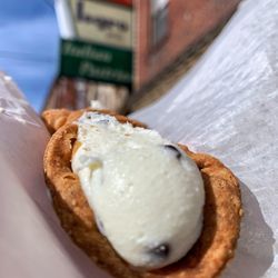 Isgro Pastries