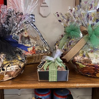 This & That Home Decor - Used, Vintage & Consignment Near Me - Tehachapi, California