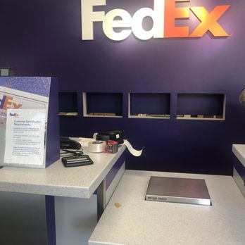 FedEx - Couriers & Delivery Services Near Me - Toronto, Ontario