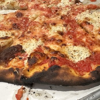 Frank Pepe Pizzeria - Quattro Formaggio - Pizza Near Me - Plantation, Florida Frank Pepe Pizzeria - Quattro Formaggio - Pizza Near Me - Plantation, Florida