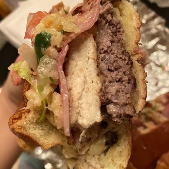 Latino Bites - Super burger - chicken, beef, ham, lettuce, pico, cheese, chips ($10) - Food Trucks Near Me - Jackson Heights, New York