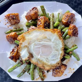 Bangkok Corner - Prik Khing Tofu with fried egg - Thai Near Me - Costa Mesa, California Bangkok Corner - Prik Khing Tofu with fried egg - Thai Near Me - Costa Mesa, California