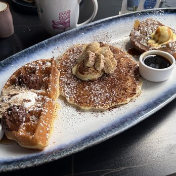 Breakfast Company - BC Flights (S'mores, Tiramisu, Churro) - Breakfast & Brunch Near Me - West Hollywood, California Breakfast Company - BC Flights (S'mores, Tiramisu, Churro) - Breakfast & Brunch Near Me - West Hollywood, California