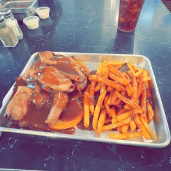 Dexter's Laburgertory - Roast beef platter white white bread and fries topped with brown gravy. - Burgers Near Me - Berkeley Springs, West Virginia