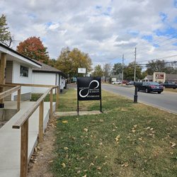 Infinity Massage & Salon - Road signage