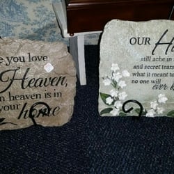 Carriage House Gifts & Flowers - Memorial plaques