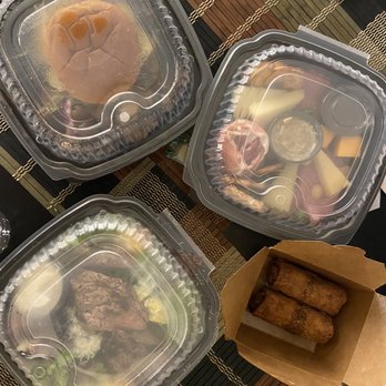 Del Frisco's Grille - Grille Prime Cheeseburger, Cheesesteak Eggrolls, Charcuterie Board and Steakhouse Salad - yum! - New American Near Me - Hoboken, New Jersey