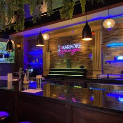 2 pigs karaoke