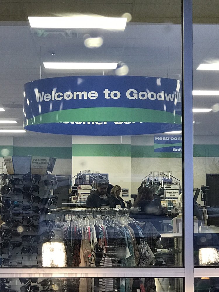 GOODWILL STORE & DONATION CENTE 12 Photos Donation Center 175