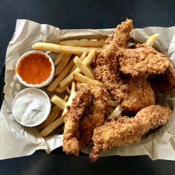 Hot Mama's Wings - Full chicken tender basket - Chicken Wings Near Me - Eugene, Oregon