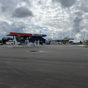 Ten31 Stop - a gas station with a cloudy sky in the background - Convenience Stores Near Me - Scottville, Michigan Ten31 Stop - a gas station with a cloudy sky in the background - Convenience Stores Near Me - Scottville, Michigan