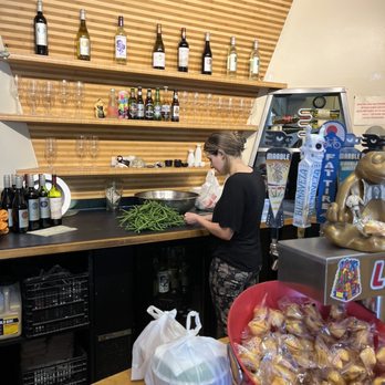 Fan Tang - Prepping the green beans - Chinese Near Me - Albuquerque, New Mexico