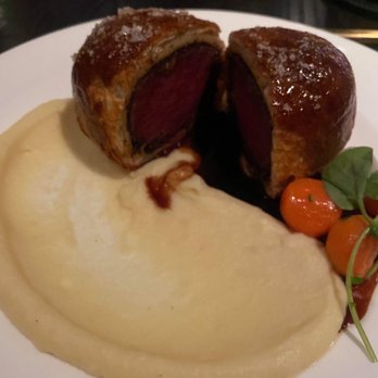 Gordon Ramsay Hell's Kitchen - Beef Wellington - Steakhouses Near Me - Stateline, Nevada Gordon Ramsay Hell's Kitchen - Beef Wellington - Steakhouses Near Me - Stateline, Nevada