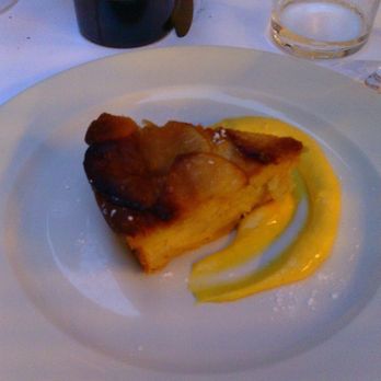 Enoteca I Terzi - Apple cake - Beer, Wine & Spirits Near Me - Siena, SI