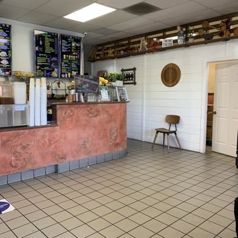 Ranchero Taqueria - a woman sitting at the counter - Mexican Near Me - Concord, California Ranchero Taqueria - a woman sitting at the counter - Mexican Near Me - Concord, California