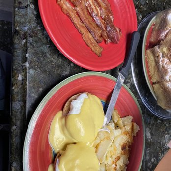 Marilyn's Cafe - Eggs Benedict - Diners Near Me - Chester, New Jersey Marilyn's Cafe - Eggs Benedict - Diners Near Me - Chester, New Jersey