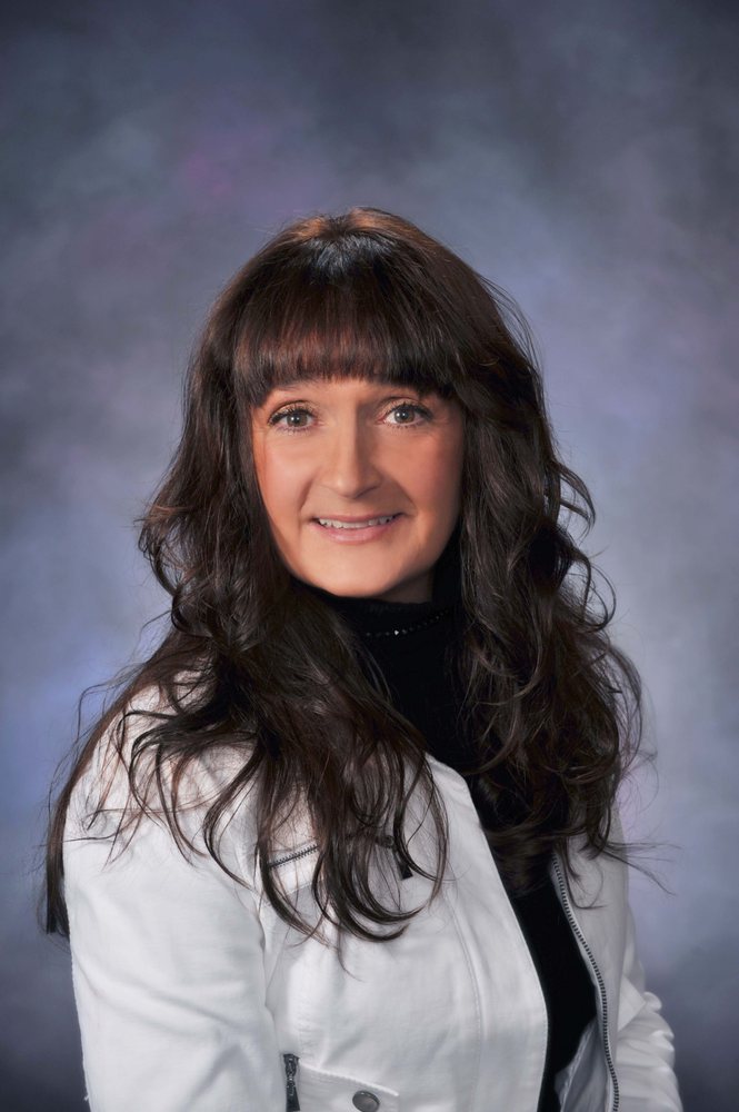 RHONDA HOLMSTEN ARK REAL ESTATE Updated April 2024 200 E Columbia