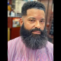 Maxamillion's Gentlemen's Quarters Barber Parlor