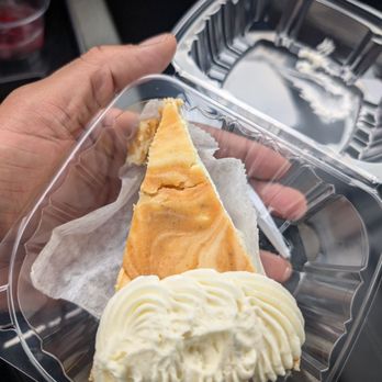 Carnell's Cakery - Sweet Potato Cheesecake - Cupcakes Near Me - Dallas, Texas Carnell's Cakery - Sweet Potato Cheesecake - Cupcakes Near Me - Dallas, Texas