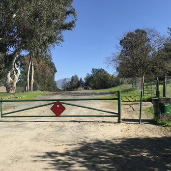 Acalanes Ridge Recreation Area - The front gate.  The South Trail begins through the second gate just beyond and to the right. - Parks Near Me - Walnut Creek, California