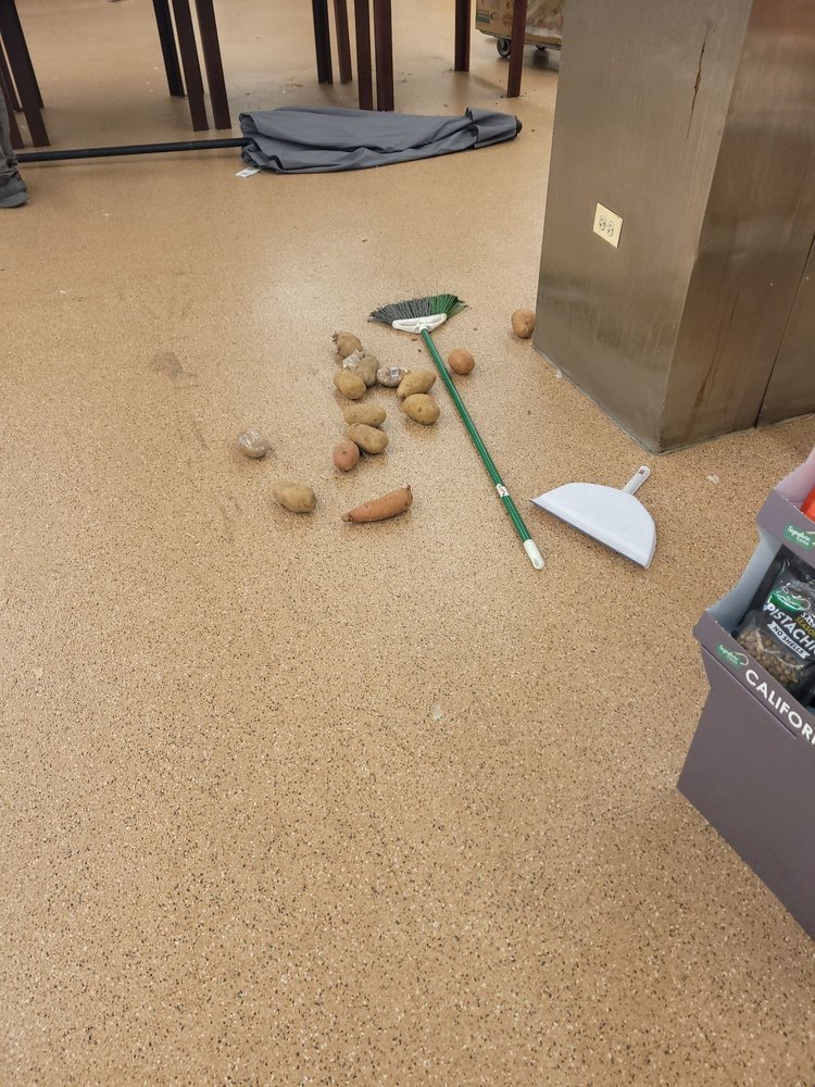 JEWELOSCO Updated August 2024 17 Photos & 29 Reviews 1200 W