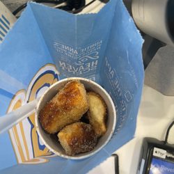 Auntie Anne's - Cinnamon Sugar Pretzel Nuggets
