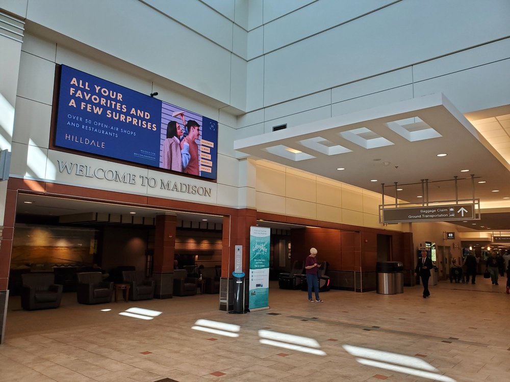 DANE COUNTY REGIONAL AIRPORT 238 Reviews & 198 Photos 4000