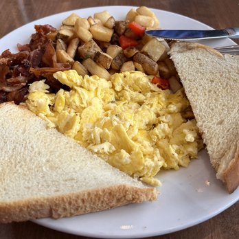 Mulberry Street - Eggs, bacon, toast and home fries (10/1/22) - Italian Near Me - Queens, New York Mulberry Street - Eggs, bacon, toast and home fries (10/1/22) - Italian Near Me - Queens, New York