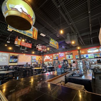 HardKnocks Sports Grill - Sports Bars Near Me - Corpus Christi, Texas
