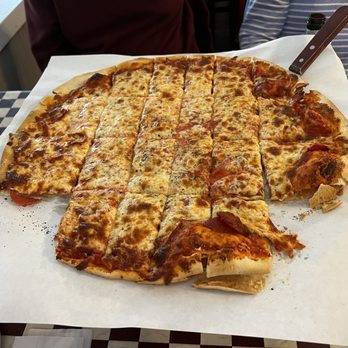 Villa Nova Pizza - Pepperoni - Pizza Near Me - Lockport, Illinois