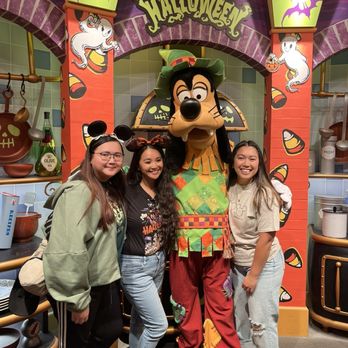 Goofy's Kitchen - American Near Me - Anaheim, California Goofy's Kitchen - American Near Me - Anaheim, California