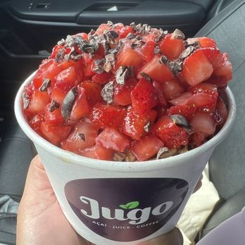 Jugo - Strawberry Pre-Built Acai Bowl - Juice Bars & Smoothies Near Me - San Antonio, Texas