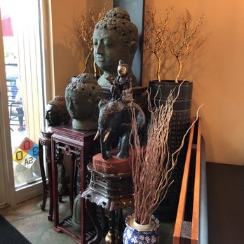 Thai Thani Restaurant - Thai Near Me - Walnut Creek, California