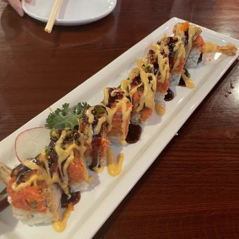 Crazy Rock'N Sushi - Hungry Sweetie Roll - Sushi Bars Near Me - Stanton, California