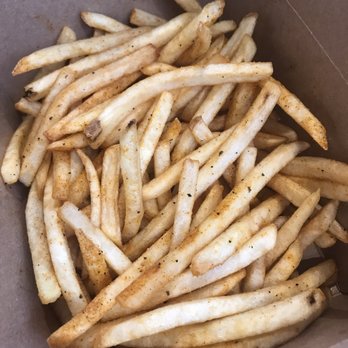 Cap't Loui - Cajun french fries - Cajun/Creole Near Me - Auburn, Massachusetts