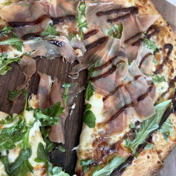 Chesapeake Inn Restaurant - Notorious F.I.G. Cauliflower Pizza - Seafood Near Me - Chesapeake City, Maryland Chesapeake Inn Restaurant - Notorious F.I.G. Cauliflower Pizza - Seafood Near Me - Chesapeake City, Maryland