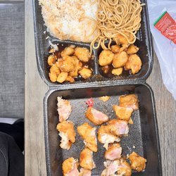 Fat Dragon Teppanyaki - RAW CHICKEN