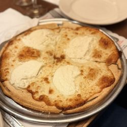 Federici's Family Restaurant - White Pizza