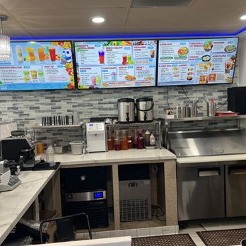 Munchy's Lounge - Bar area - Sandwiches Near Me - Clayton, California Munchy's Lounge - Bar area - Sandwiches Near Me - Clayton, California