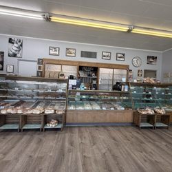 Gering Bakery - Inside