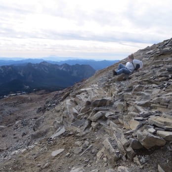 Skyline Loop - This is the scary part...high skyline - Hiking Near Me