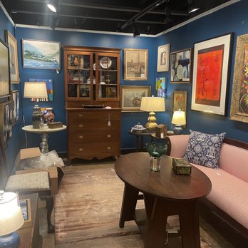 Winchester Antique Mall - Antiques Near Me - Franklin, Tennessee Winchester Antique Mall - Antiques Near Me - Franklin, Tennessee