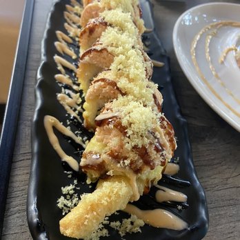 Hon Sushi - Golden Tiger Roll - Sushi Bars Near Me - Corona, California Hon Sushi - Golden Tiger Roll - Sushi Bars Near Me - Corona, California