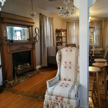 Victorian Station - the living room and dining room - Music Venues Near Me - Hampton, Virginia Victorian Station - the living room and dining room - Music Venues Near Me - Hampton, Virginia