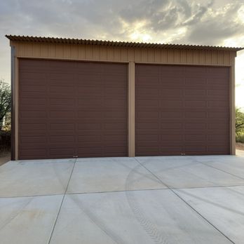 Discount Door Service - Garage doors complete. - Garage Door Services Near Me - Tucson, Arizona Discount Door Service - Garage doors complete. - Garage Door Services Near Me - Tucson, Arizona
