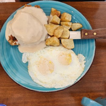 Main Kitchen Cafe - Country Fried Steak and Eggs - New American Near Me - Granada Hills, California
