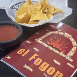 El Fogon Mexican Grill - Chips & Salsa