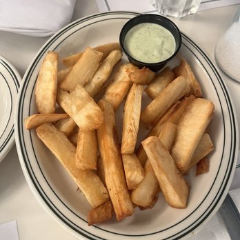 Versailles - Yuca fritas - Cuban Near Me - Miami, Florida Versailles - Yuca fritas - Cuban Near Me - Miami, Florida