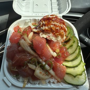 Ry’s Poke Shack - Hot shoyu poke (one choice) over rice with an additional scoop of crab salad - Poke Near Me - Urban Honolulu, Hawaii