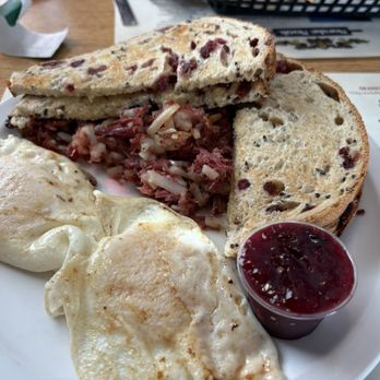 Norske Nook - Corned Beef Hash - Breakfast & Brunch Near Me - Osseo, Wisconsin Norske Nook - Corned Beef Hash - Breakfast & Brunch Near Me - Osseo, Wisconsin